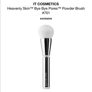 IT Cosmetics Heavenly Skin Bye Bye Pores Brush